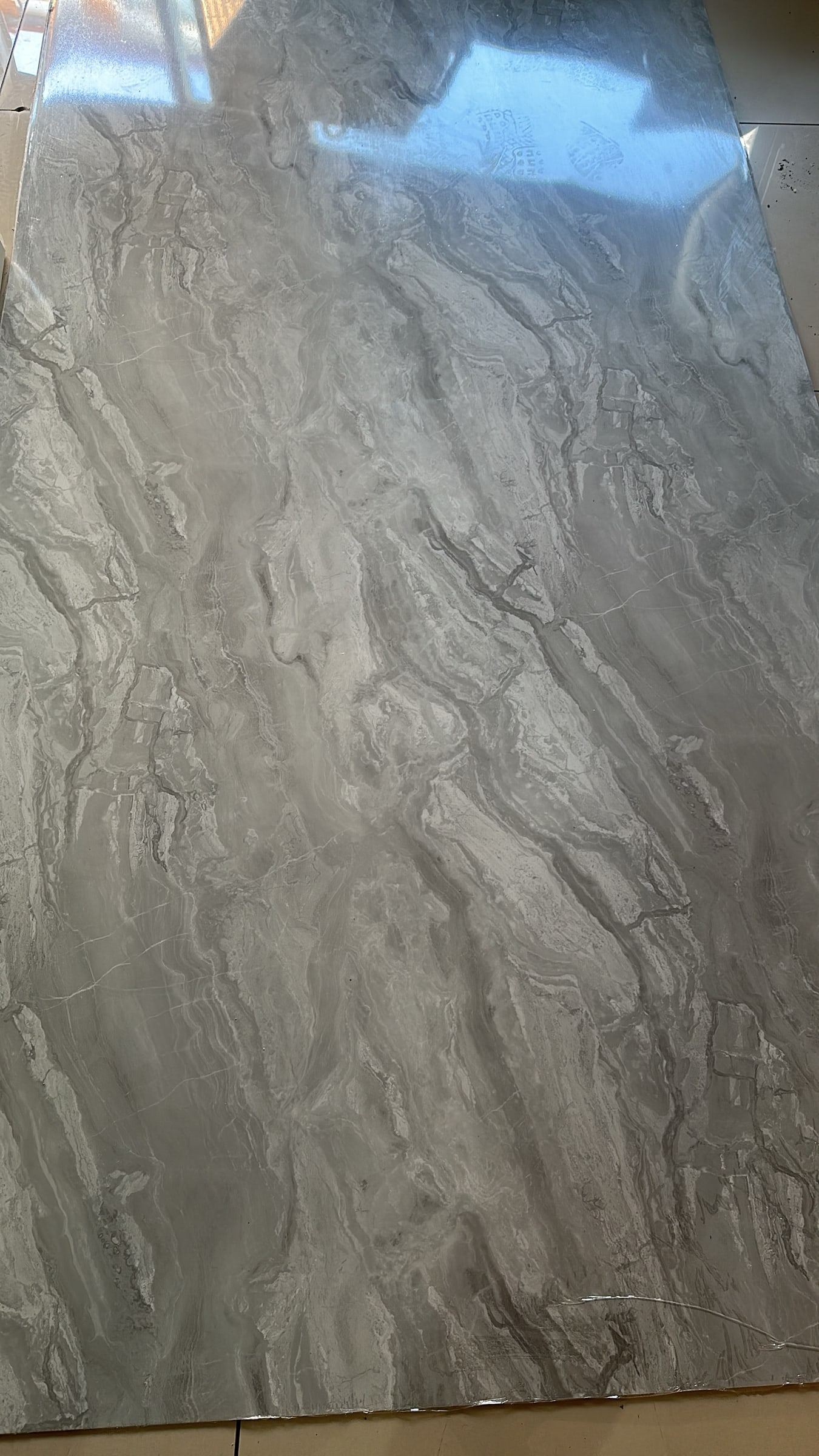 Gri mermer desenli PVC mermer plaka, yakından